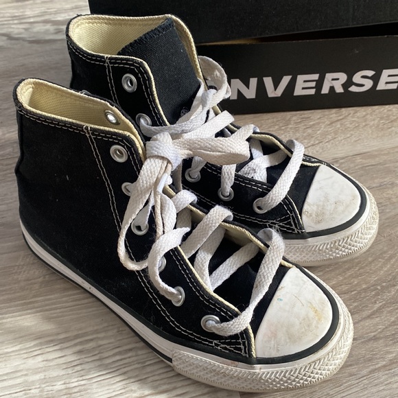Boys black and white All star high top converse - Picture 2 of 9